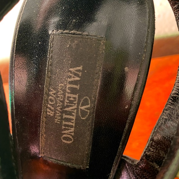 Valentino Rockstud Cage Heels in Noir - Picture 4 of 6